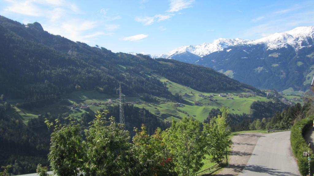 Ferienhaus Schweinberger Zell am Ziller Luaran gambar